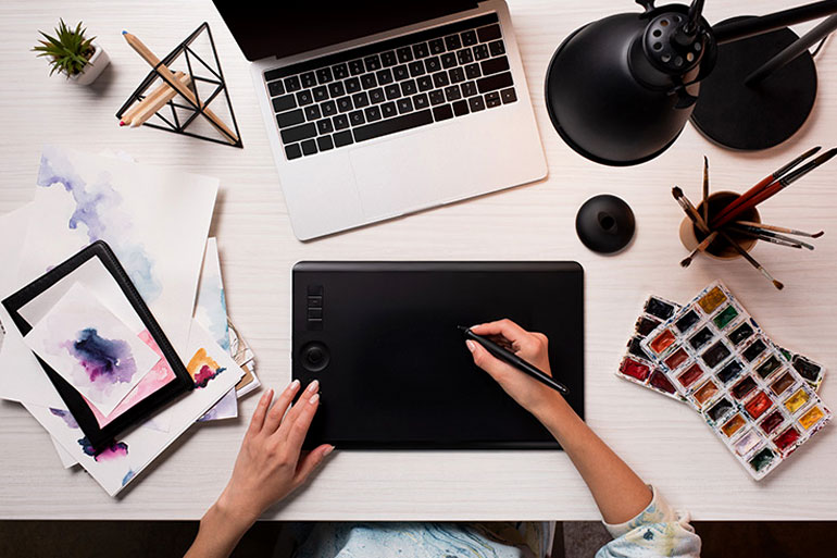 Graphic Designer near me